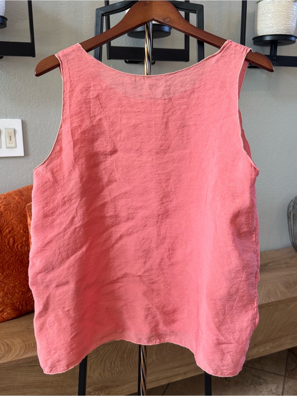 Women’s Sleeveless Linen Tank Top in Coral Pink